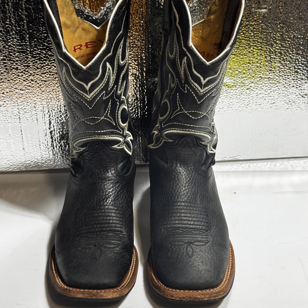 Men Black Boots Size 9